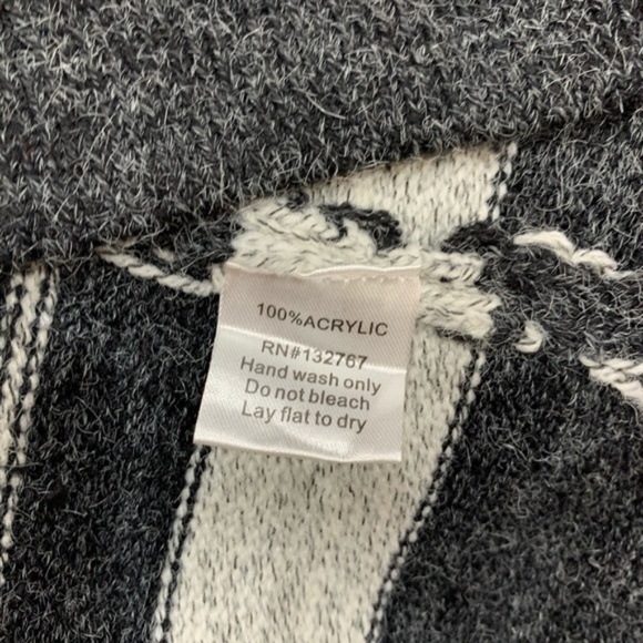 Baciano Malaysia Stripe Long Cardigan - Picture 5 of 6